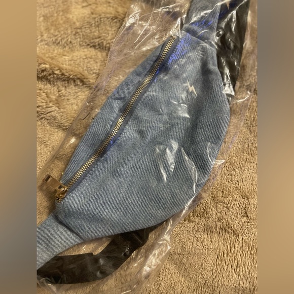 Lights Label Denim Fanny Pack New - Picture 6 of 7